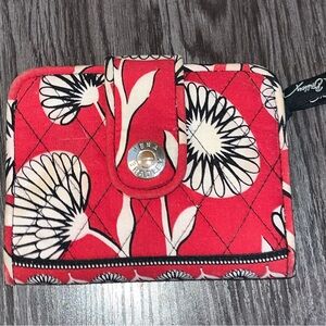 Vera Bradley Quilted Wallet Card Case Floral Print Red Compact Zip Coin 5.5” W